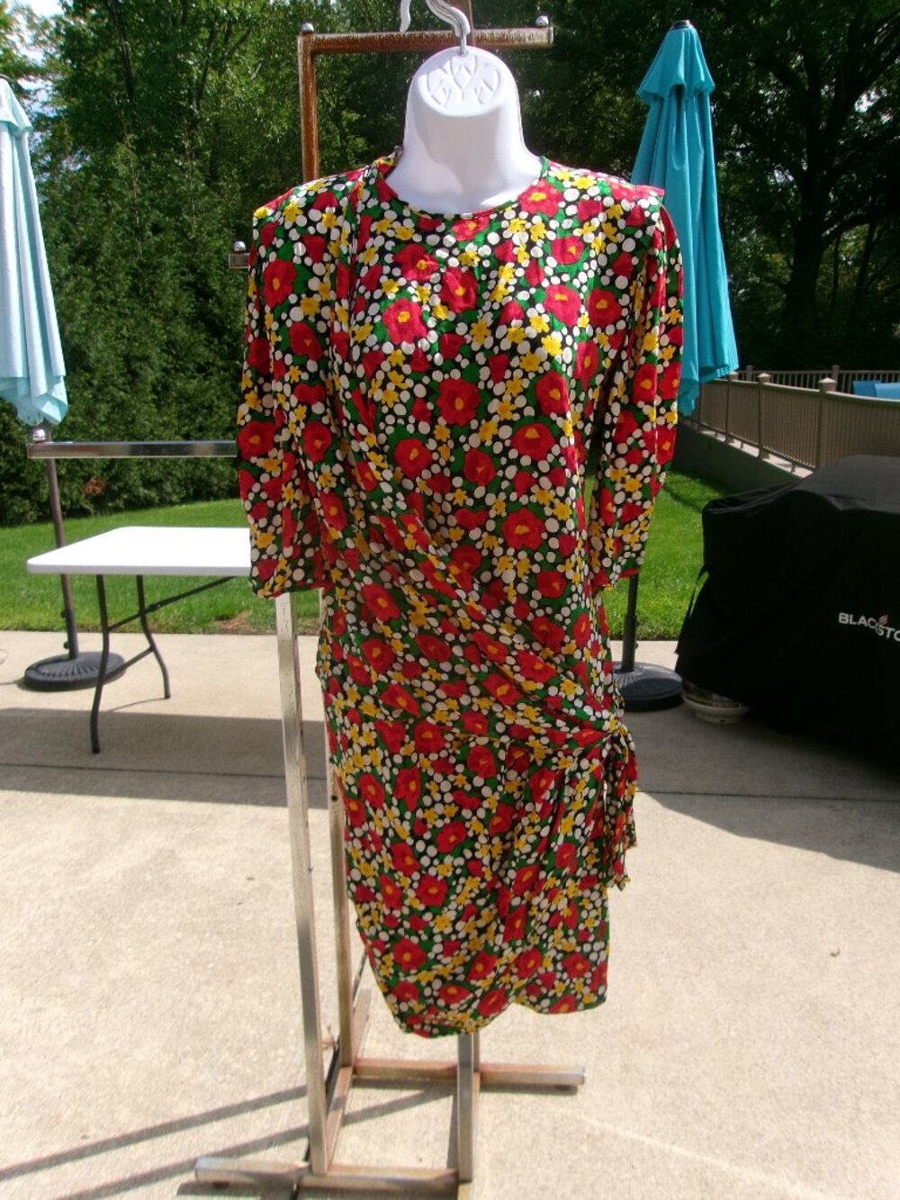 ESCADA RED, GREN WHITE FLORAL 100% SILK DRESS 40 IT